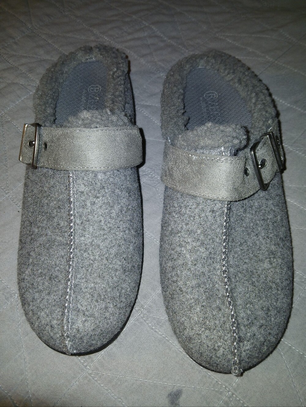 Bzees Gray Felt Slip-On Clogs with Buckle